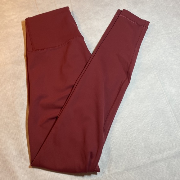 LIKE NEW lululemon Wunder Train Hr 28” Mulled Wine Size 4 - Picture 2 of 6
